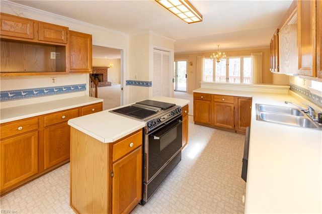 929 Kela CRES, Virginia Beach, VA 23451