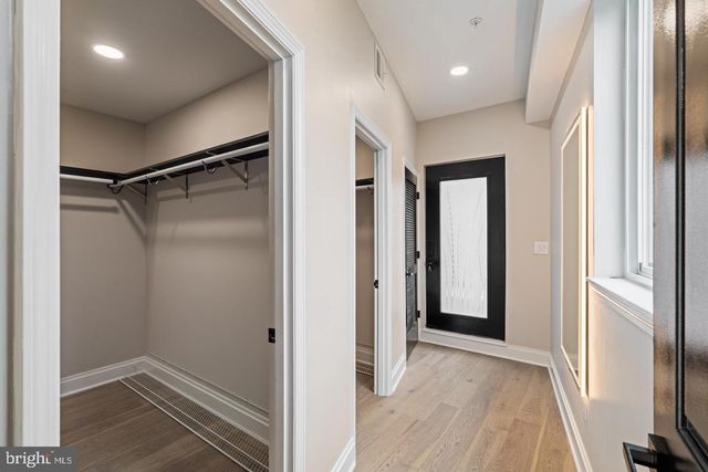 246 MONTROSE ST, Philadelphia, PA 19147
