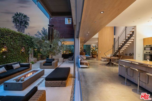 716 Brooks Avenue, Venice (los Angeles), CA 90291