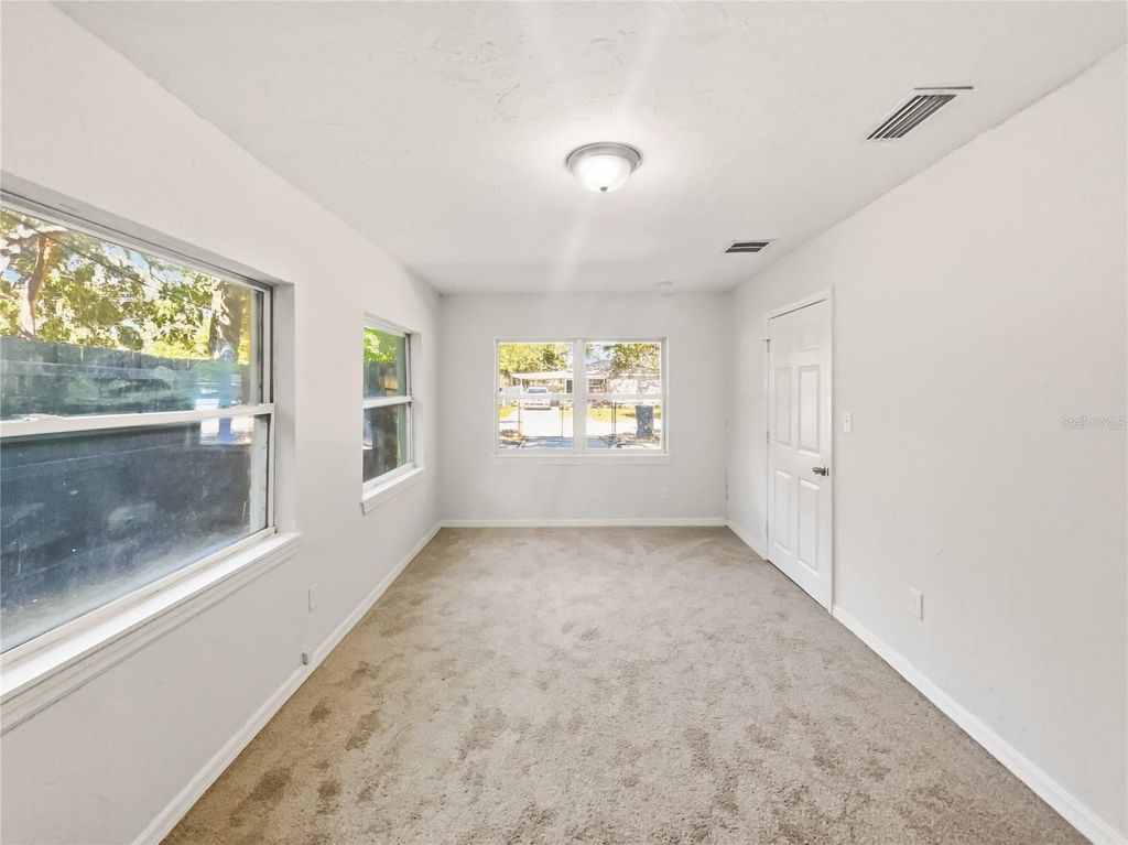 Image 12 of property listing at 3017 E IDLEWILD AVENUE, Tampa, FL 33610