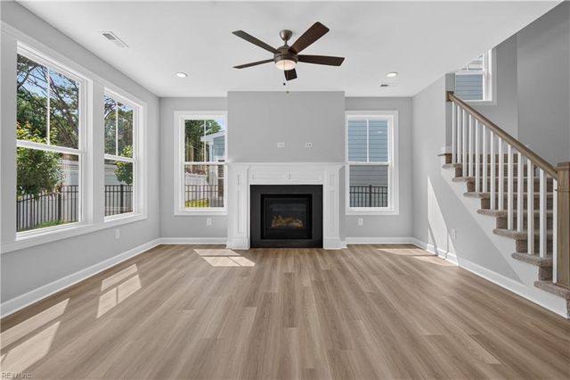 1356 Narrow WAY, Virginia Beach, VA 23451