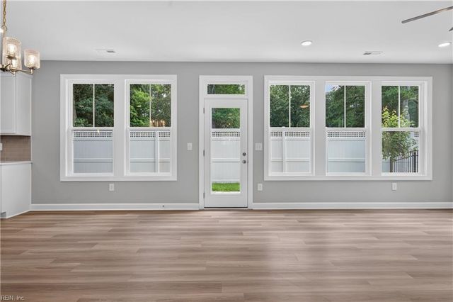 1356 Narrow WAY, Virginia Beach, VA 23451
