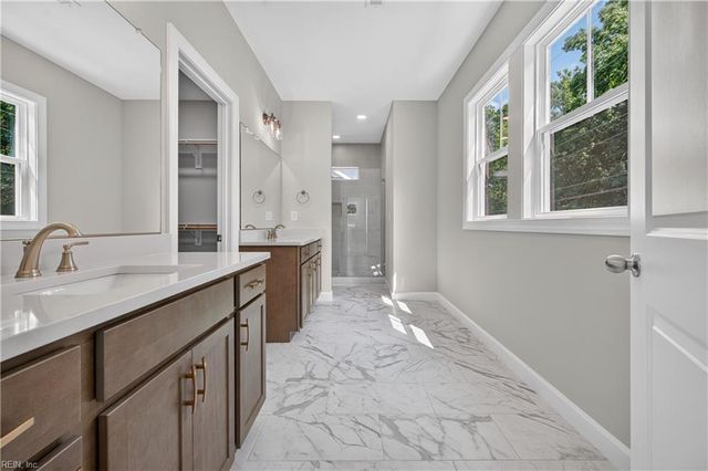 1356 Narrow WAY, Virginia Beach, VA 23451