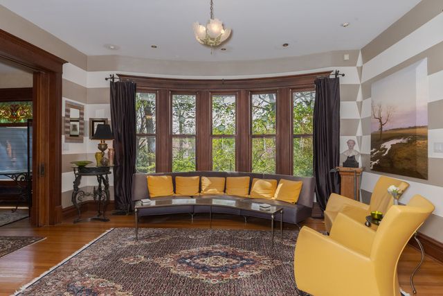 5 Broadway Place, Normal, IL 61761