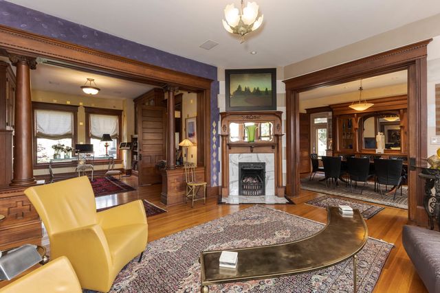 5 Broadway Place, Normal, IL 61761