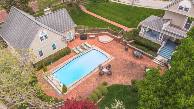 5 Broadway Place, Normal, IL 61761