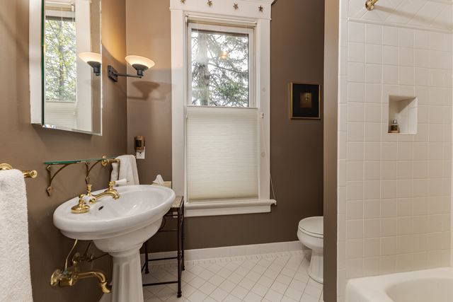 5 Broadway Place, Normal, IL 61761