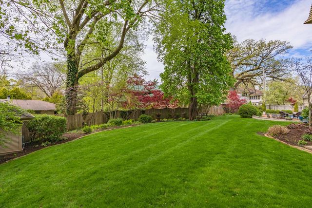 5 Broadway Place, Normal, IL 61761