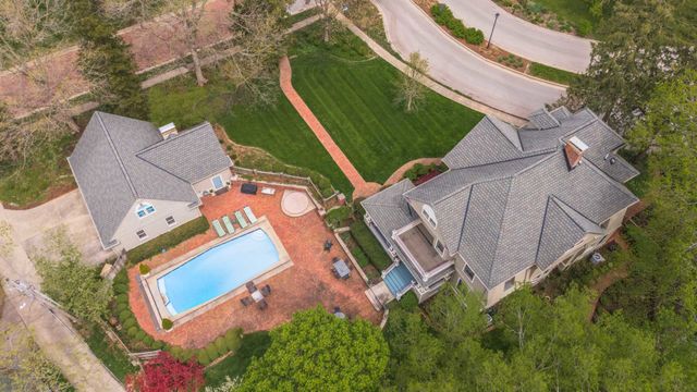 5 Broadway Place, Normal, IL 61761