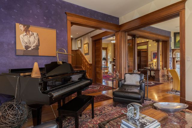 5 Broadway Place, Normal, IL 61761