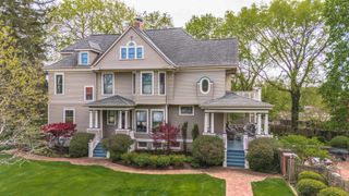 5 Broadway Place, Normal, IL 61761