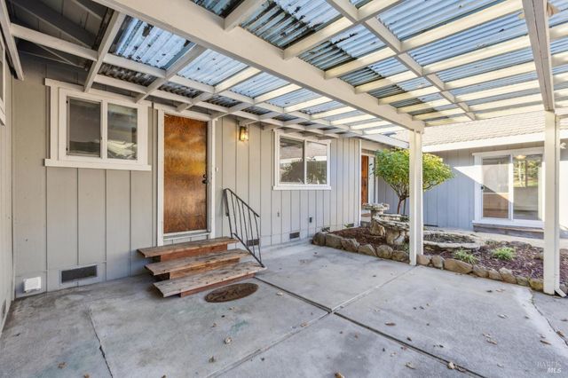 4050 Sonoma Mountain Rd, Santa Rosa, CA 95404