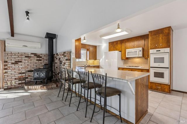 4050 Sonoma Mountain Rd, Santa Rosa, CA 95404