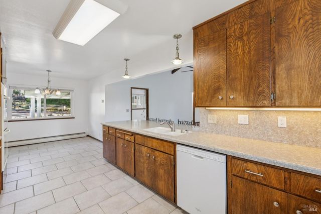 4050 Sonoma Mountain Rd, Santa Rosa, CA 95404