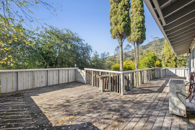 4050 Sonoma Mountain Rd, Santa Rosa, CA 95404