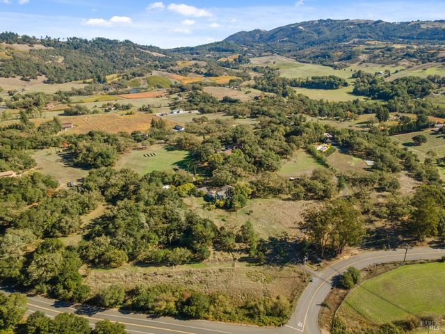4050 Sonoma Mountain Rd, Santa Rosa, CA 95404
