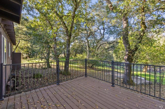 4050 Sonoma Mountain Rd, Santa Rosa, CA 95404