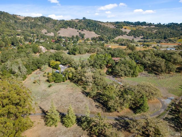 4050 Sonoma Mountain Rd, Santa Rosa, CA 95404