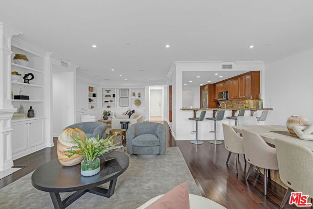 143 N Arnaz Drive 304, Beverly Hills, CA 90211