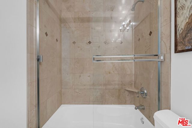 143 N Arnaz Drive 304, Beverly Hills, CA 90211