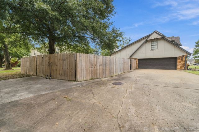 7316 E 85th Street, Tulsa, OK 74133