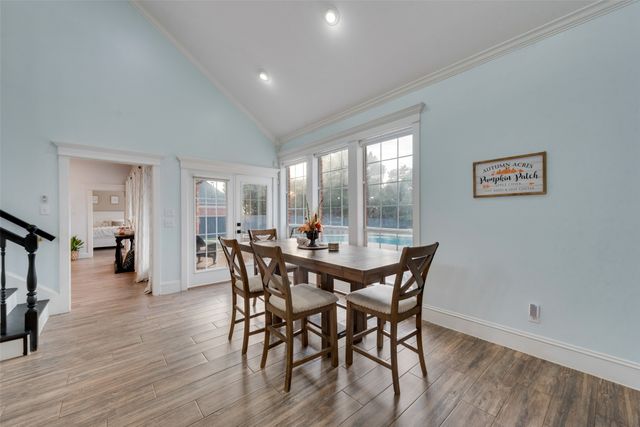 2100 Lakeridge Circle, Ennis, TX 75119