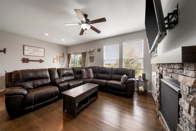 744 W Shawnee Court, Gardner, KS 66030