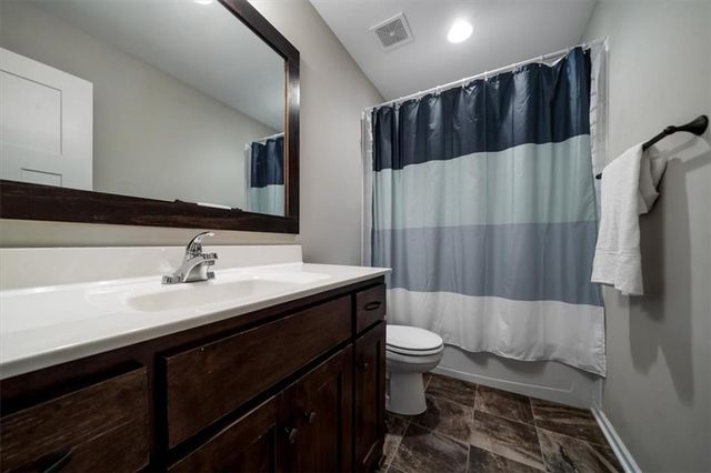 744 W Shawnee Court, Gardner, KS 66030