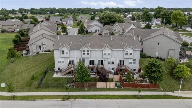 744 W Shawnee Court, Gardner, KS 66030