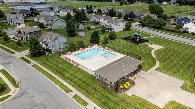 744 W Shawnee Court, Gardner, KS 66030