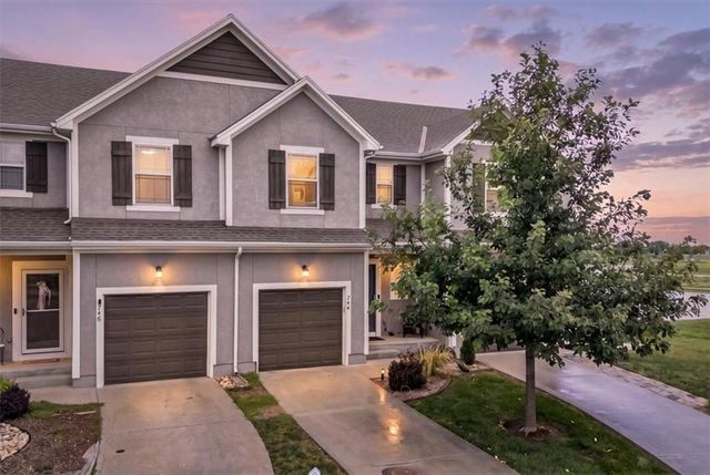 744 W Shawnee Court, Gardner, KS 66030