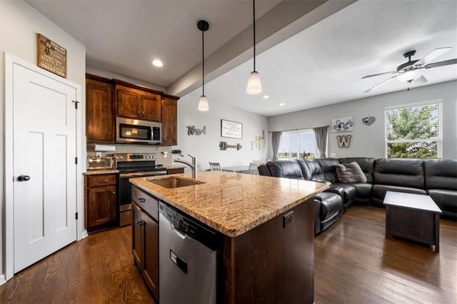 744 W Shawnee Court, Gardner, KS 66030