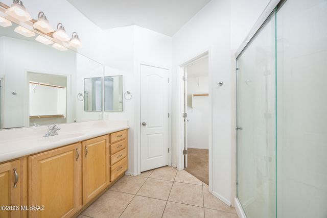 222 E Calle Del Capullo, Green Valley, AZ 85614