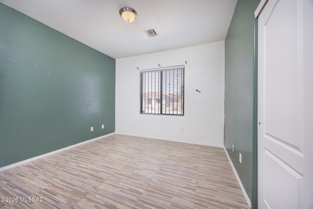 222 E Calle Del Capullo, Green Valley, AZ 85614