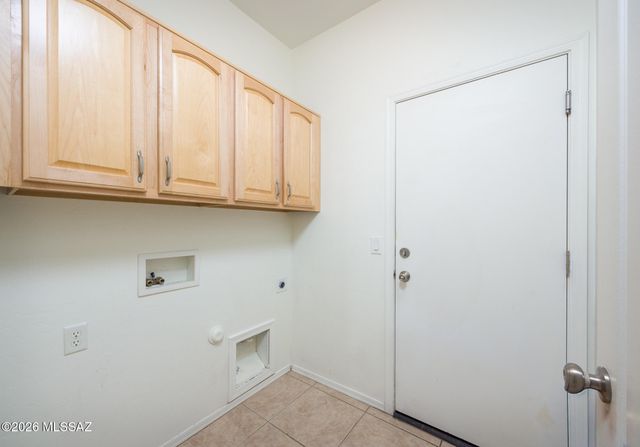 222 E Calle Del Capullo, Green Valley, AZ 85614