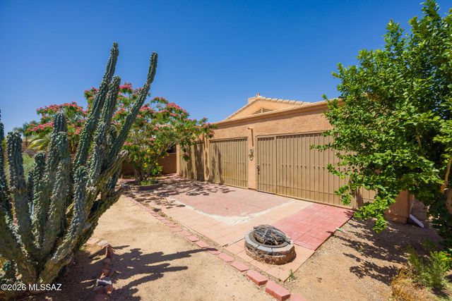 222 E Calle Del Capullo, Green Valley, AZ 85614