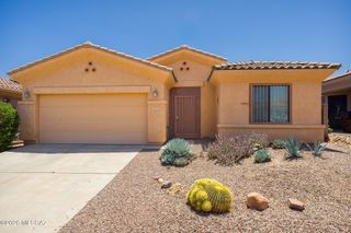 222 E Calle Del Capullo, Green Valley, AZ 85614