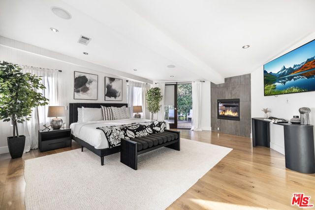 1735 Summitridge Drive, Beverly Hills, CA 90210