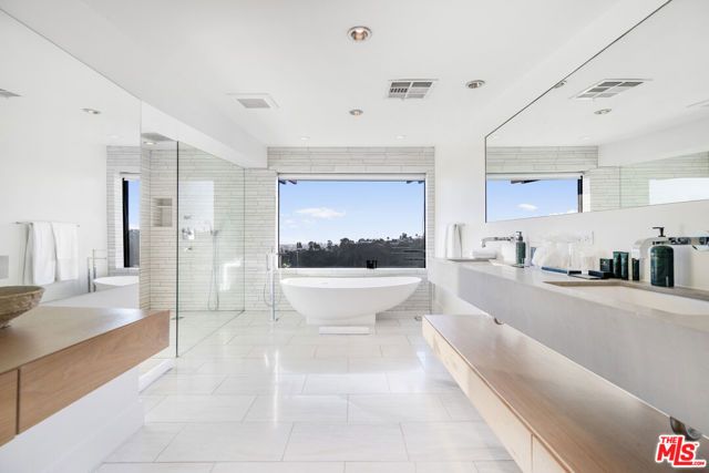 1735 Summitridge Drive, Beverly Hills, CA 90210