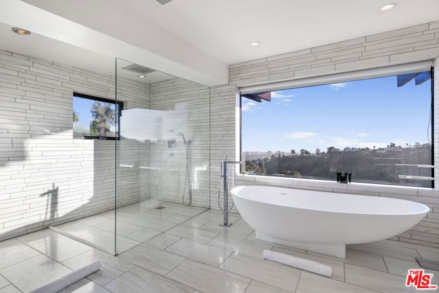 1735 Summitridge Drive, Beverly Hills, CA 90210