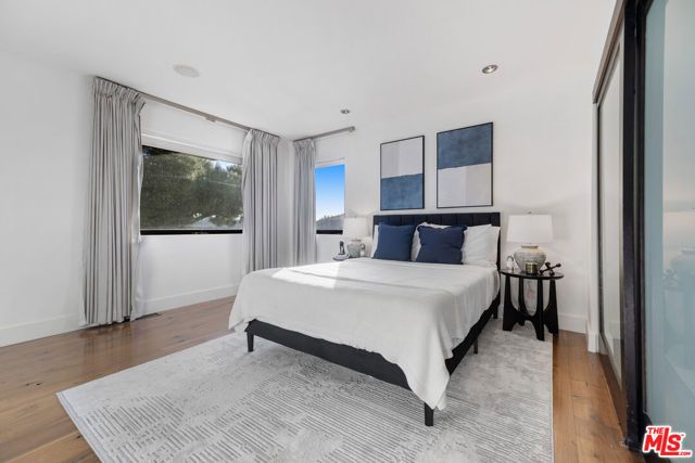 1735 Summitridge Drive, Beverly Hills, CA 90210