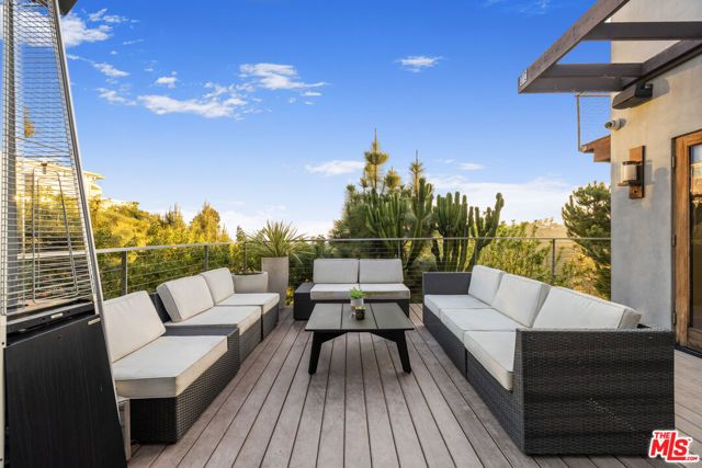 1735 Summitridge Drive, Beverly Hills, CA 90210