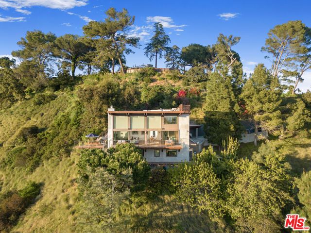 1735 Summitridge Drive, Beverly Hills, CA 90210