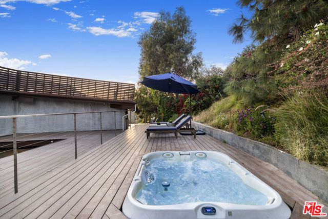 1735 Summitridge Drive, Beverly Hills, CA 90210