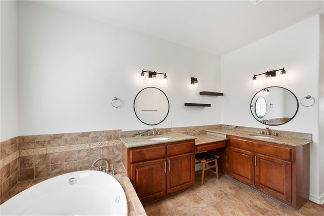 853 Oceanside Dr, Port Aransas, TX 78373