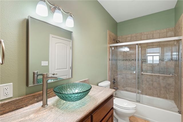 853 Oceanside Dr, Port Aransas, TX 78373