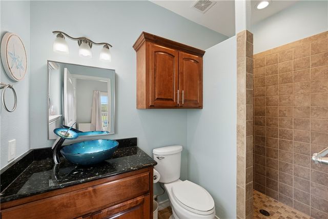 853 Oceanside Dr, Port Aransas, TX 78373