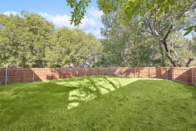 2414 Pennsylvania Avenue, Dallas, TX 75215