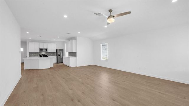 3911 Dodington Ash Drive, Fulshear, TX 77441