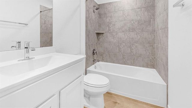 3911 Dodington Ash Drive, Fulshear, TX 77441